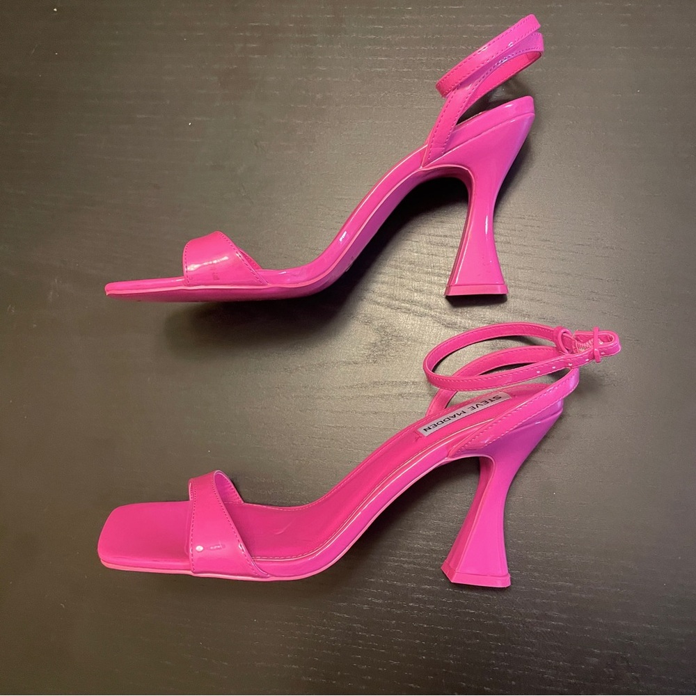 NWOT Steve Madden - Ankle Straps - Women 9.5 - Fuchsia/Electric Pink